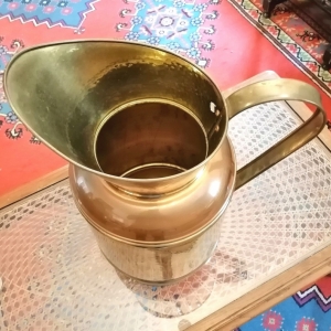 Vas mare din alamă și cupru