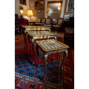 Set de  măsuțe stil Florentin