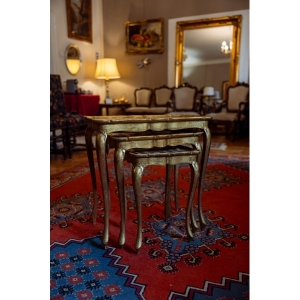 Set de  măsuțe stil Florentin
