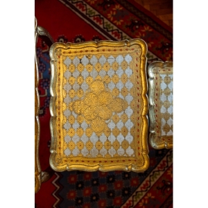 Set de  măsuțe stil Florentin